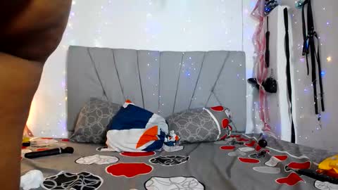 francihot4 online show from 12/14/25, 01:22