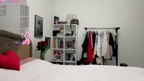 Francis online show from 03/08/26, 01:04