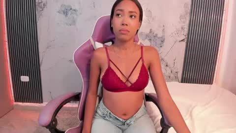 Laura online show from 05/29/26, 05:27