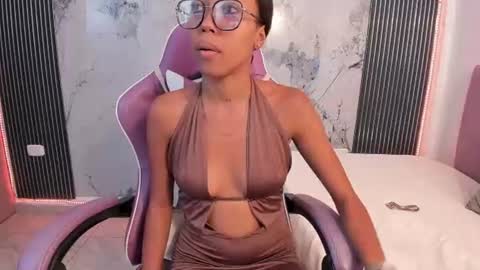 Laura online show from 07/02/26, 07:20