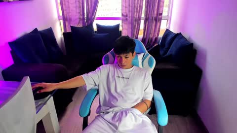 Snapshot of franco_rizzo01 chatting on 01/15/25, 07:12 frank online show from 01/15/25, 07:12