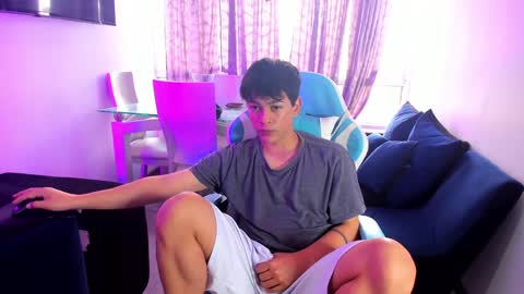 Snapshot of franco_rizzo01 chatting on 01/29/25, 06:18 frank online show from 01/29/25, 06:18