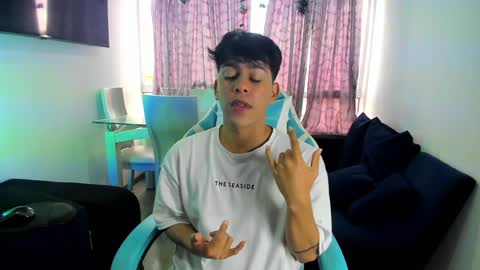 Snapshot of franco_rizzo01 chatting on 02/06/25, 07:40 frank online show from 02/06/25, 07:40