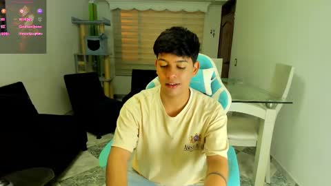 Snapshot of franco_rizzo01 chatting on 09/19/25, 04:58 frank online show from 09/19/25, 04:58