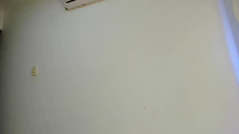 Snapshot of frank_castiglioni chatting on 03/01/25, 10:55 Castiglioni online show from 03/01/25, 10:55