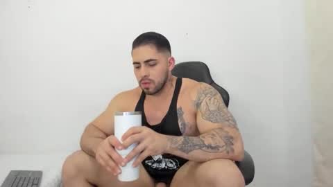 frank_foxx1 online show from 03/05/26, 04:08