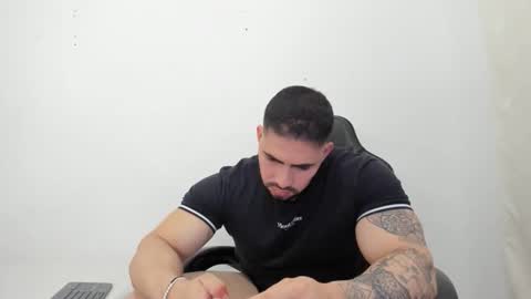 frank_foxx1 online show from 03/25/26, 02:06