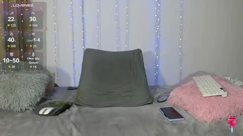 Snapshot of frank_gril19 chatting on 04/14/26, 10:16 Karla online show from 04/14/26, 10:16