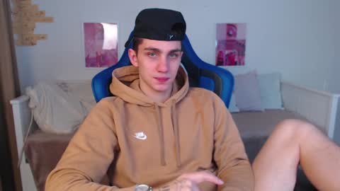 Frank online show from 01/20/25, 03:04