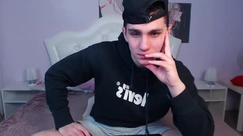 Frank online show from 02/22/25, 05:55