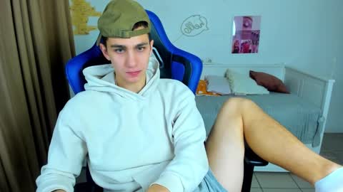 Frank online show from 10/15/25, 05:07