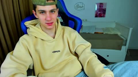 Frank online show from 04/03/26, 04:10