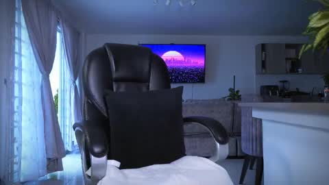 Frank Farrell. Hey remember to give me a thumbs up Ty online show from 02/19/26, 09:55