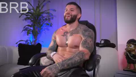 Frank Farrell. Hey remember to give me a thumbs up Ty online show from 07/06/26, 10:12