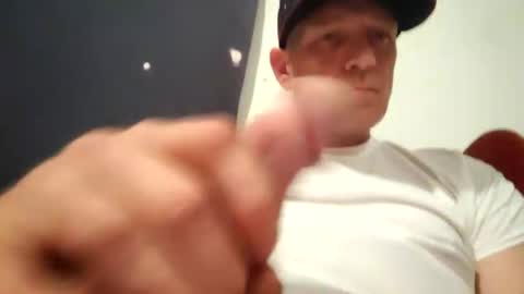 Famous Blue Eyes online show from 04/26/26, 04:32