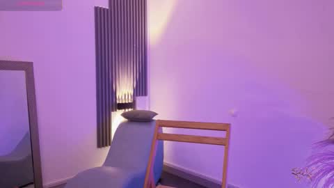 Fransheska online show from 03/01/26, 11:56