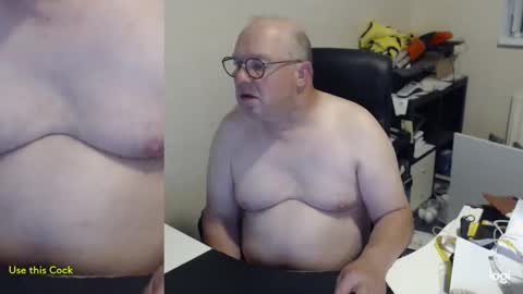 Snapshot of fransje_ chatting on 05/18/26, 07:52 Fransje online show from 05/18/26, 07:52