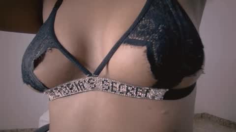 Snapshot of franyeli_9 chatting on 01/06/26, 02:37 franyeli online show from 01/06/26, 02:37