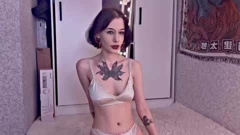 mistress Bastet and  mintcola online show from 11/11/25, 05:57