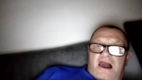 Snapshot of frauenfeind1 chatting on 03/01/25, 07:30 Wolfi online show from 03/01/25, 07:30