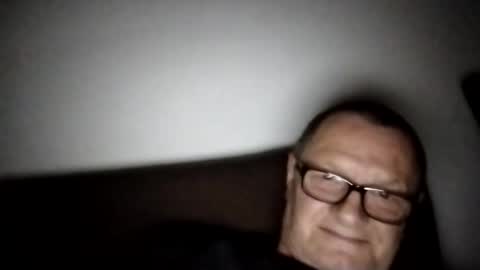 Wolfi online show from 10/15/25, 06:46