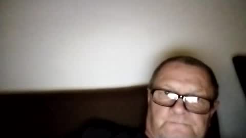 Wolfi online show from 10/26/25, 02:12