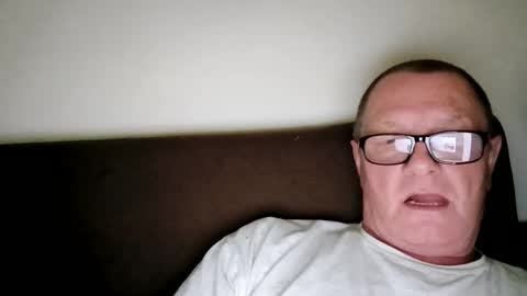 Wolfi online show from 06/04/26, 07:25