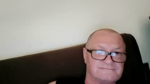 Wolfi online show from 06/25/26, 06:07