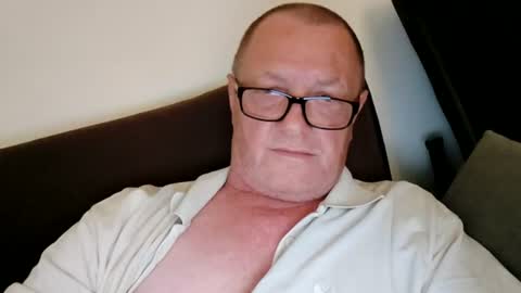 Wolfi online show from 07/09/26, 06:39