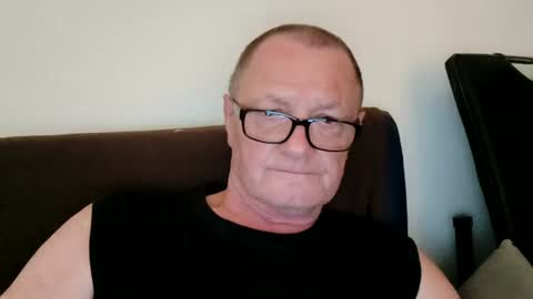 Wolfi online show from 07/13/26, 06:05