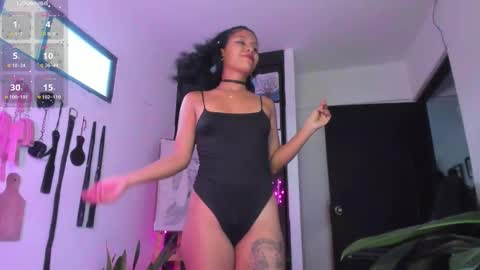 Lia Gomez online show from 11/13/25, 10:41