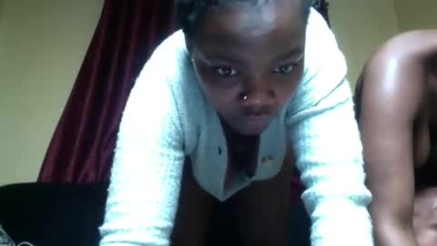 Snapshot of freaky_lyne chatting on 04/15/26, 12:28 Lyne online show from 04/15/26, 12:28