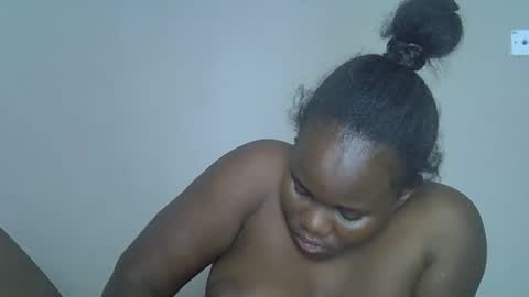 Snapshot of freakyfantacy chatting on 04/13/26, 03:50 fancy online show from 04/13/26, 03:50