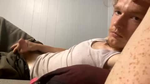 Snapshot of freakygrinds chatting on 09/22/25, 09:28 freakygrinds online show from 09/22/25, 09:28