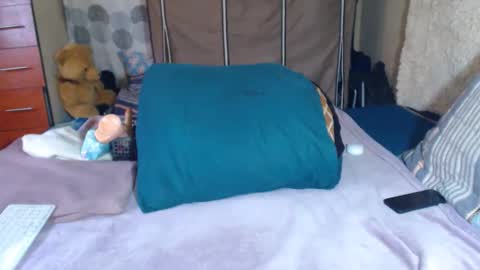 Mandy online show from 12/18/25, 10:54