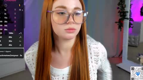 Snapshot of freckle_diyana chatting on 01/10/25, 03:39 Diyana online show from 01/10/25, 03:39