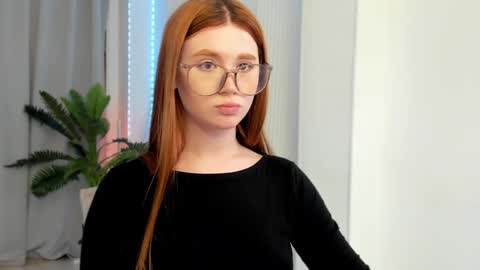 Snapshot of freckle_diyana chatting on 01/18/25, 03:53 Diyana online show from 01/18/25, 03:53