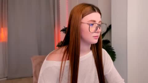 Snapshot of freckle_diyana chatting on 01/26/25, 12:26 Diyana online show from 01/26/25, 12:26