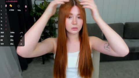 Snapshot of freckle_diyana chatting on 01/29/25, 07:15 Diyana online show from 01/29/25, 07:15