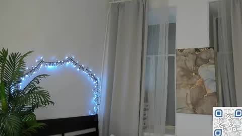 Snapshot of freckle_diyana chatting on 02/23/25, 03:24 Diyana online show from 02/23/25, 03:24