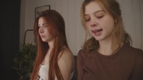 Snapshot of freckle_diyana chatting on 09/13/25, 04:07 Diyana online show from 09/13/25, 04:07