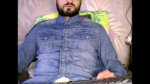 Snapshot of fred4games77 chatting on 01/15/25, 03:29 fred online show from 01/15/25, 03:29