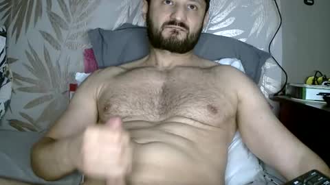 Snapshot of fred4games77 chatting on 10/16/25, 02:40 fred online show from 10/16/25, 02:40