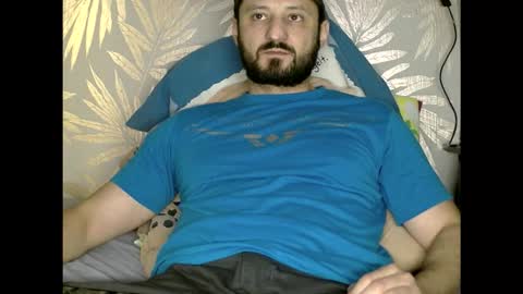 Snapshot of fred4games77 chatting on 11/17/25, 01:06 fred online show from 11/17/25, 01:06