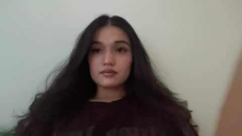 Mia online show from 06/05/26, 06:52