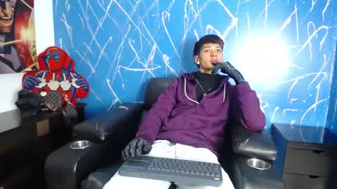 Freddkane online show from 02/07/25, 12:17