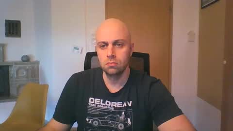 Snapshot of freddow chatting on 02/04/25, 12:11 freddow online show from 02/04/25, 12:11