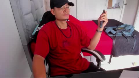 Snapshot of fredericsloan chatting on 02/22/26, 04:49 Frederic Sloan online show from 02/22/26, 04:49