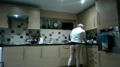 Snapshot of fredlittledick4 chatting on 12/30/24, 08:25 Keith online show from 12/30/24, 08:25