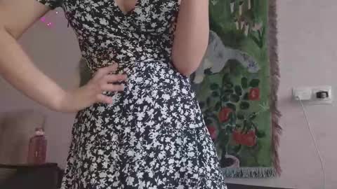 Mia online show from 05/02/26, 07:46